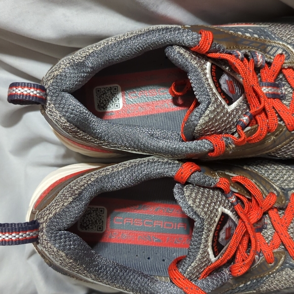 Brooks Cascadia 6 Trail Running Shoes - Picture 8 of 10